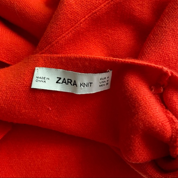 ZARA | KNIT OVERSIZED CROP SWEATER WITH OPEN BACK BOW TIES | RED | SIZE MEDIUM - Picture 4 of 5